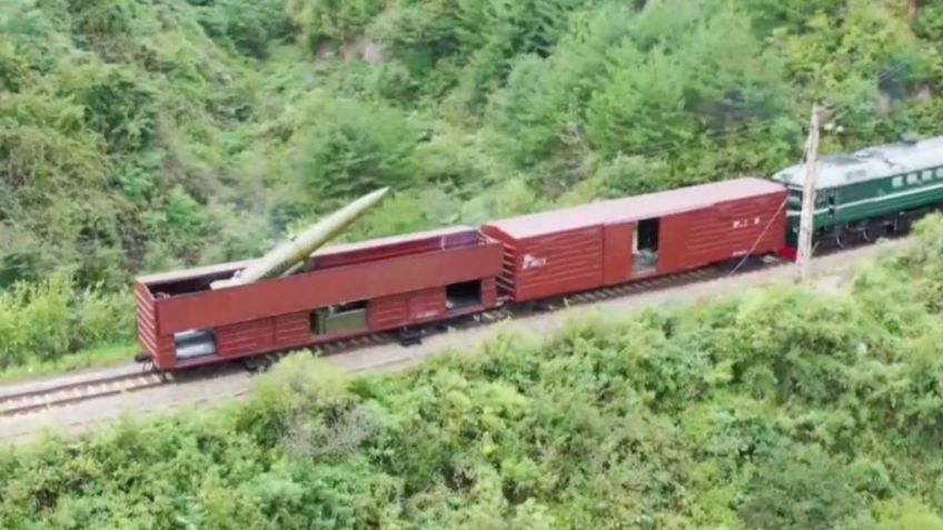 Corea del Norte lanza misiles desde un tren en movimiento, al estilo de los villanos de James Bond