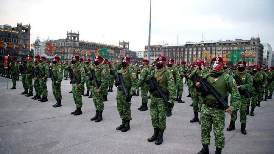 Minuto a minuto del desfile cívico militar del 16 de septiembre en el Zócalo de la Ciudad de México 
FOTO: Presidencia