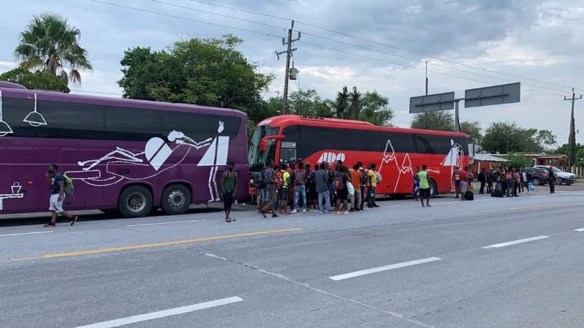 Retiene autobuses con migrantes en San Fernando, Tamaulipas