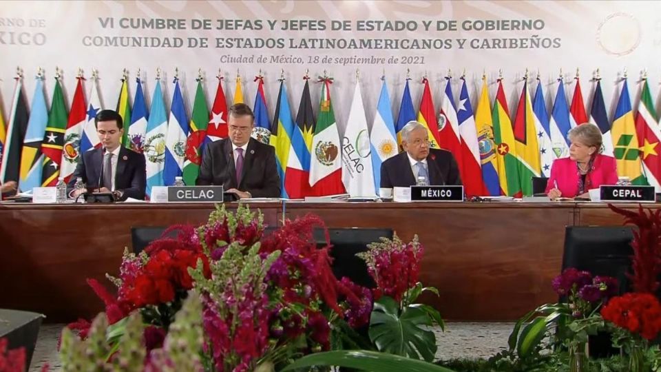 En Palacio Nacional, el presidente López Obrador emitió su mensaje frente a los 30 presidentes integrantes de la CELAC. Foto: Especial