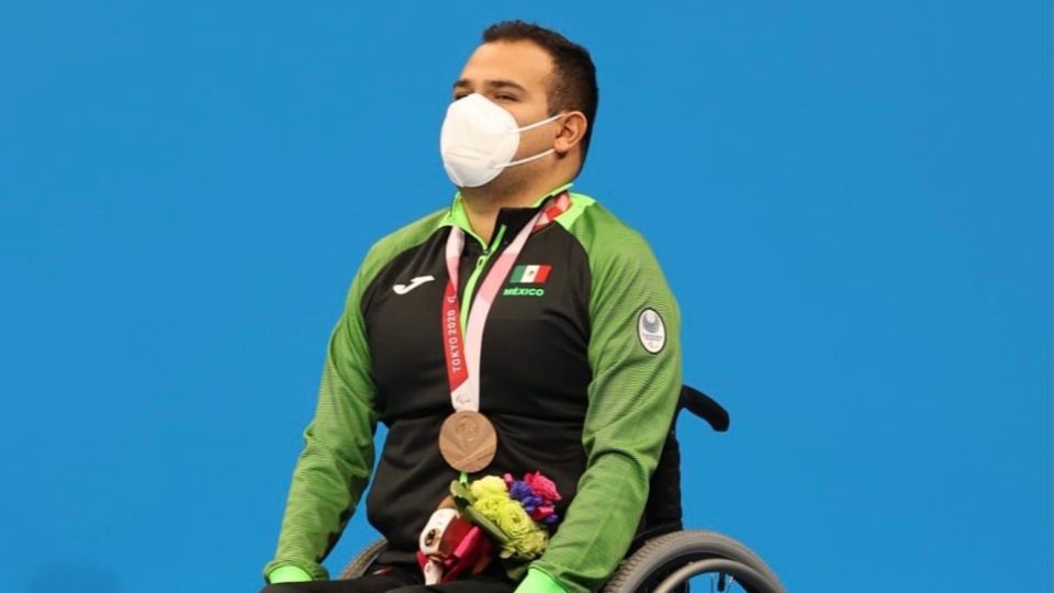 El mexicano se colgó su segunda medalla de oro. Foto: Especial