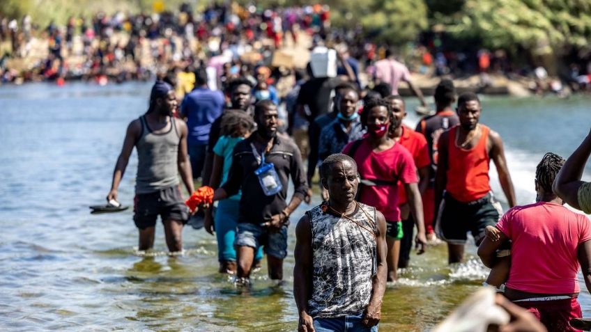 Estados Unidos continúa con deportación de migrantes haitianos desde Texas