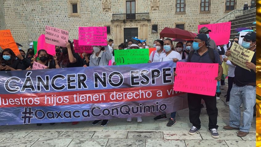 "Nuestra lucha no es política": Padre de niña con cáncer pide tratamiento oncológicos en Oaxaca