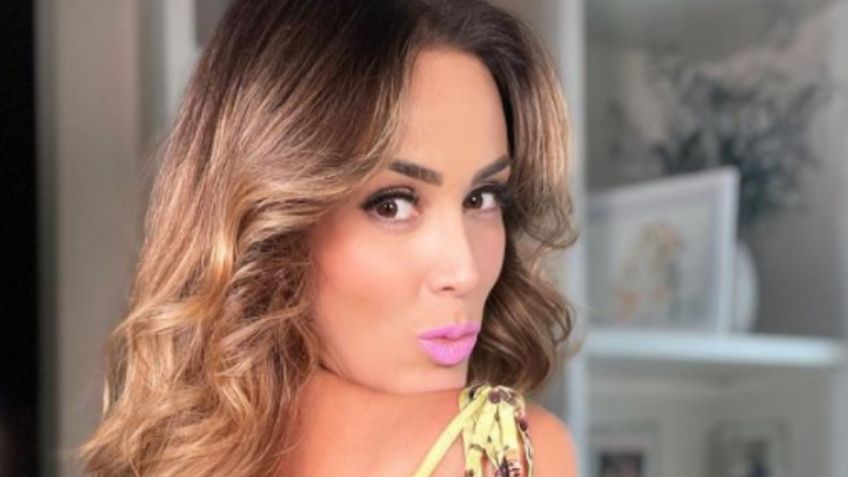 Jacky Bracamontes presume piernas de infarto con ajustada falda de cuero