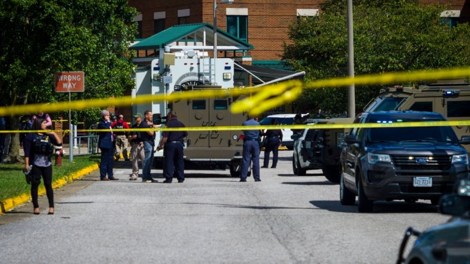 Reportan tiroteo en escuela secundaria de Virginia, Estados Unidos. Foto: AP