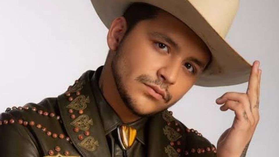 Christian Nodal, famoso cantante mexicano