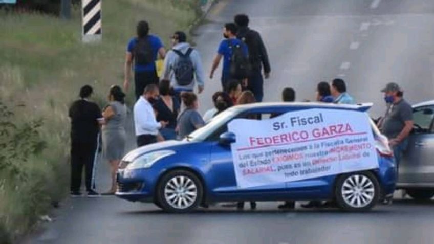 Policías de San Luis Potosí realizan bloqueos carreteros por falta de pago