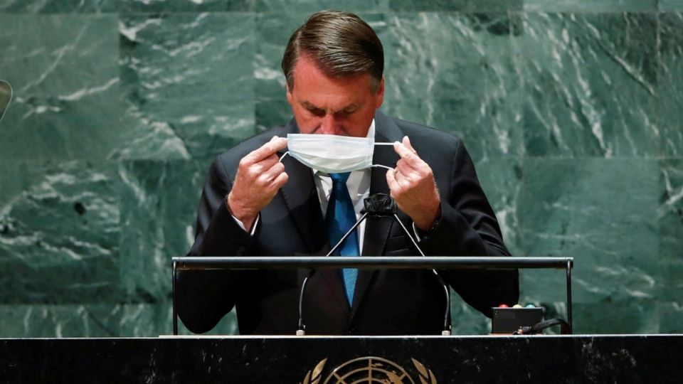 Bolsonaro ha repetido que será 'el último' brasileño en recibir el inmunizante. Foto: AFP