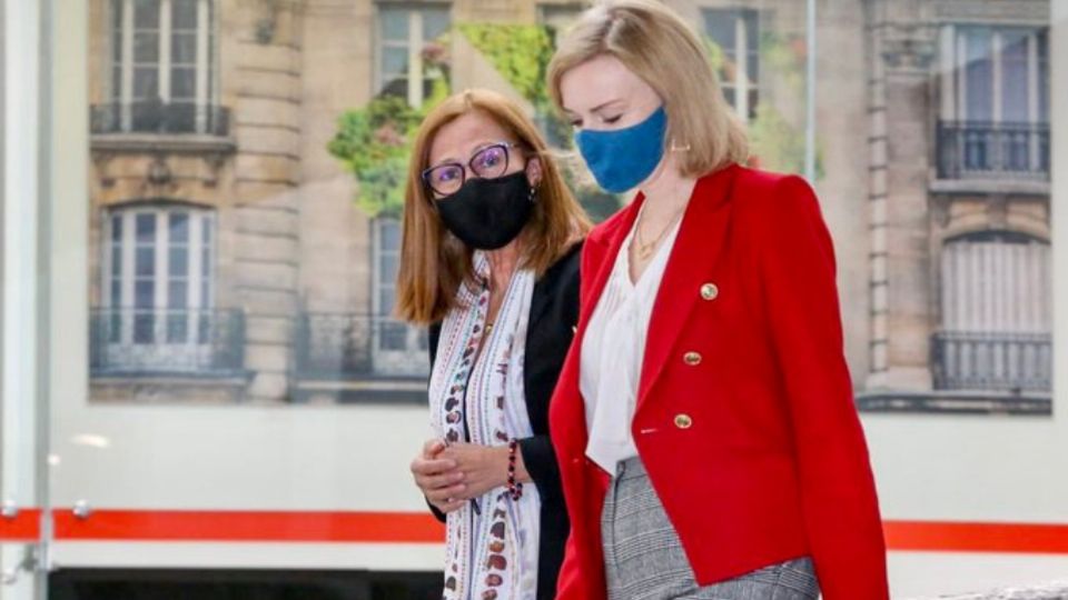 Clouthier agregó que recibió a la secretaria de Asuntos Exteriores del Reino Unidos, Liz Truss, en la dependencia.