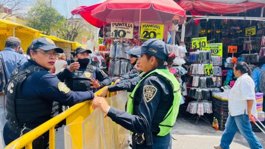 Ponen en marcha operativo por el aniversario del mercado de La Merced