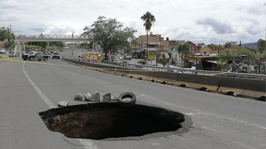 SIOP Jalisco refuerza sistemas de drenaje en carreteras estatales para prevenir socavones