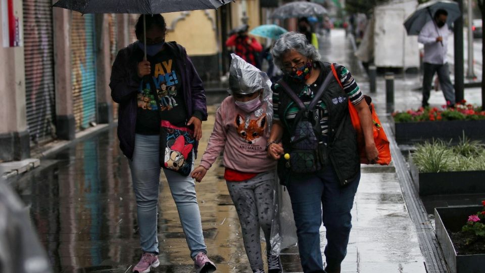 Se exhorta a la población a mantenerse informada sobre las condiciones meteorológicas