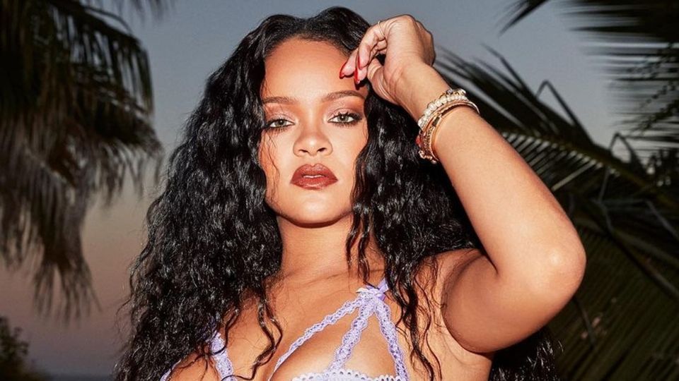 Rihanna tiene los looks perfectos para que las embarazadas presuman su baby bump. (Foto: Archivo)