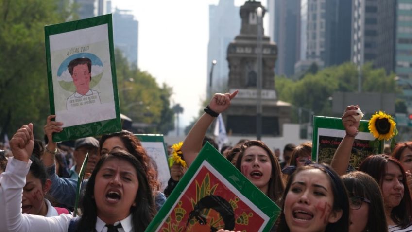 "¿Dónde están nuestras hijas?" Mujeres activistas REBAUTIZAN la glorieta de Colón