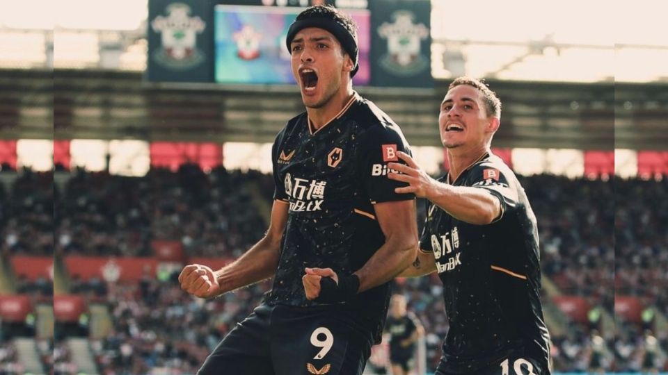 El delantero mexicano marcó el gol de la victoria para su equipo. Foto: IG: wolves