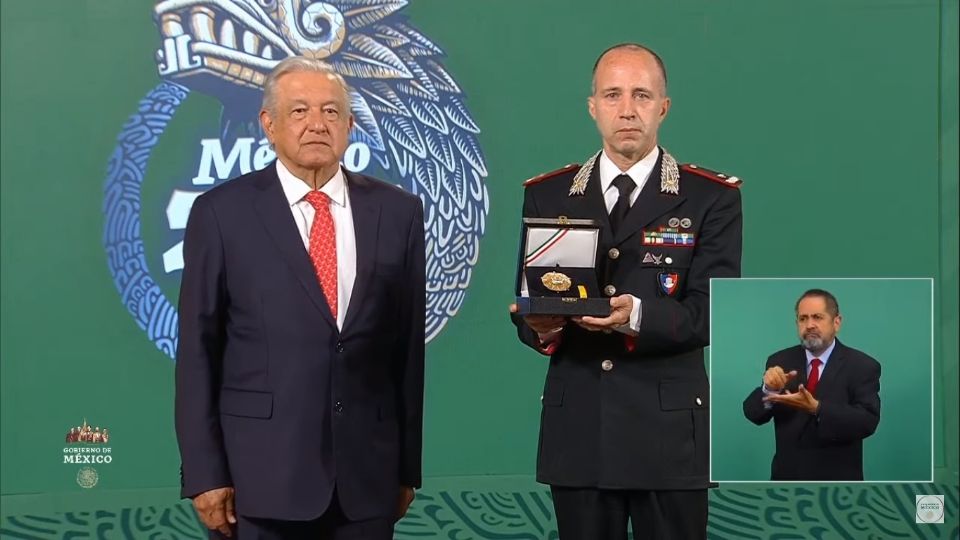 Roberto Riccardi fue premiado por el gobierno de López Obrador 
FOTO: YouTube