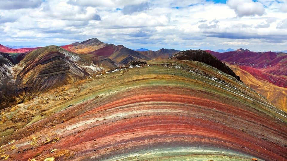 Arequipa, Cusco, Loreto, Madre de Dios,
Puno y Lima, son algunos destinos a visitar en este bello país.