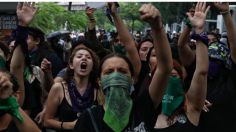 2 mil mujeres marchan en CDMX para alzar la voz en pro del aborto