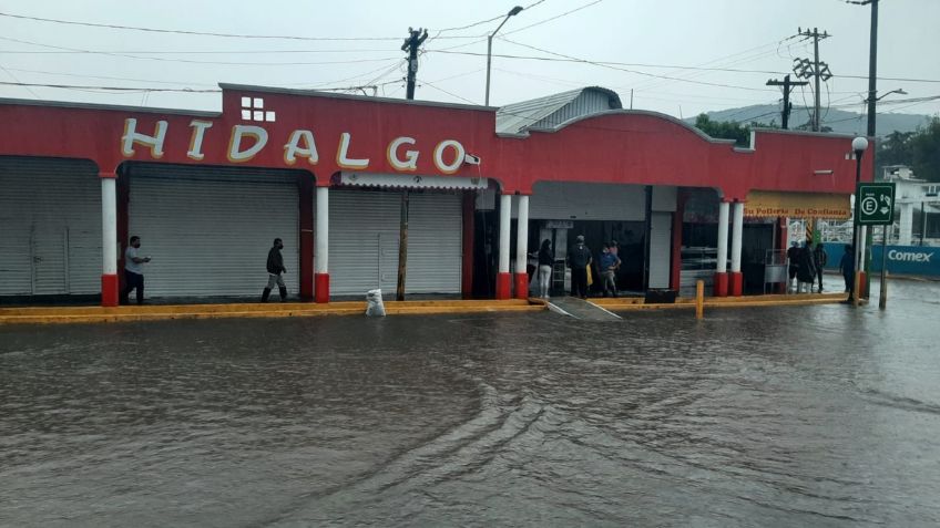 Fuertes lluvias dejan nuevas inundaciones en calles de Tula, Hidalgo