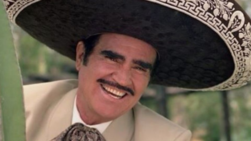 Vicente Fernández es conocido como 'El Charro de Huentitán'. Foto: Instagram