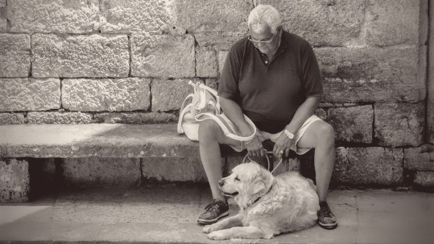 Abuelito se suicida junto a sus 13 perros, tenía enfermedad terminal