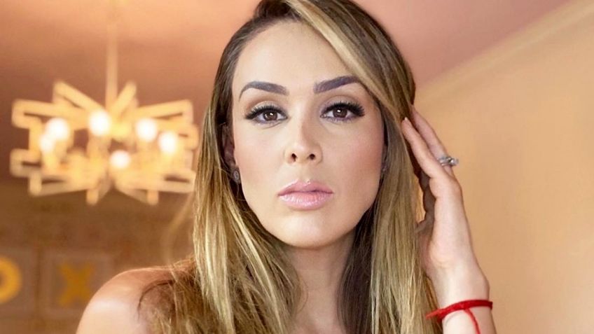 Así canta Paula, la hija menor de Jacky Bracamontes que sorprendió a todo el internet