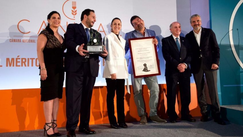 CANIRAC entrega reconocimiento a la jefa de Gobierno