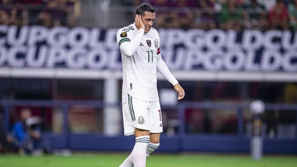 Rogelio Funes Mori deberá encabezar el ataque de México ante Costa Rica, con el fin de recuperar el gol. Foto: Mexsport