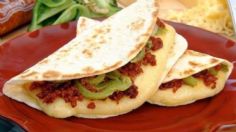 ¿Las quesadillas van con o sin queso? Esto dice la RAE