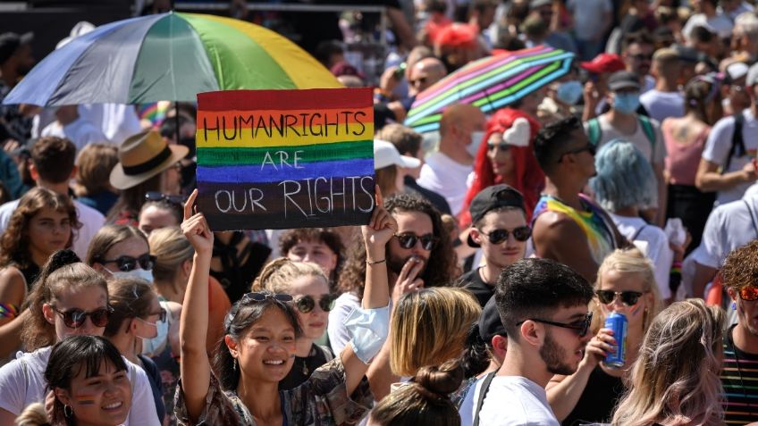 Joven es atacado por ocho encapuchados por ser homosexual, policía investiga crimen de odio