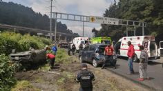 Caos en la México-Toluca; camión choca contra 6 autos y causa fatal carambola: VIDEO