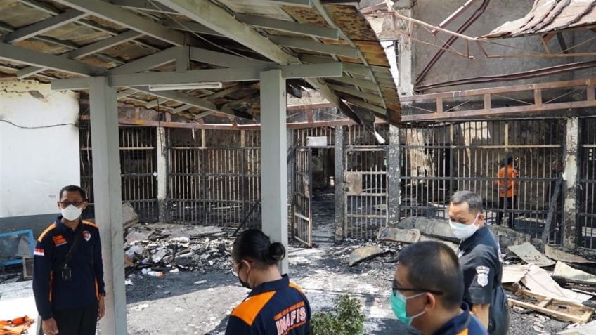 Incendio en prisión de Indonesia deja 41 presos muertos, fue originado por un corto circuito