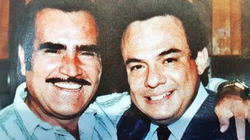 Cuando Vicente Fernández intentó cuidar a José José. Foto Especial