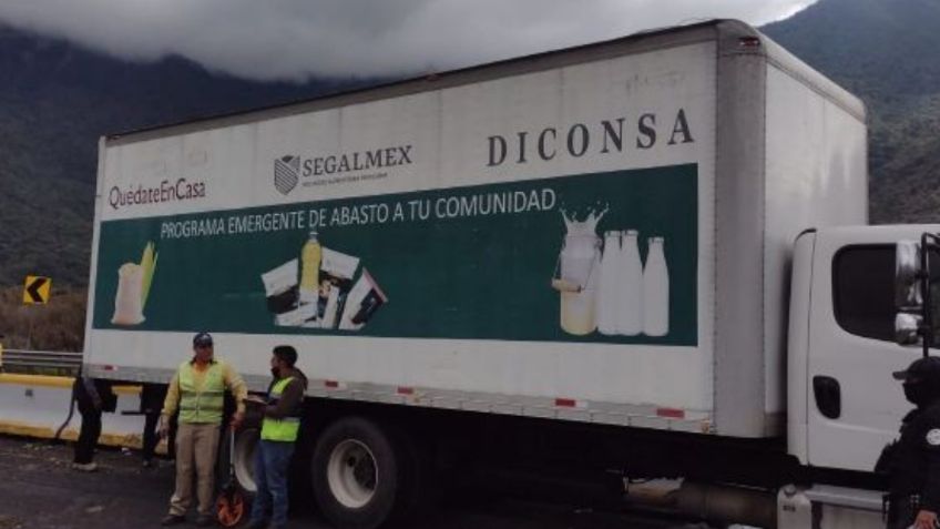 Segalmex denuncia falsificación de imagen de Diconsa en camión que transportaba migrantes