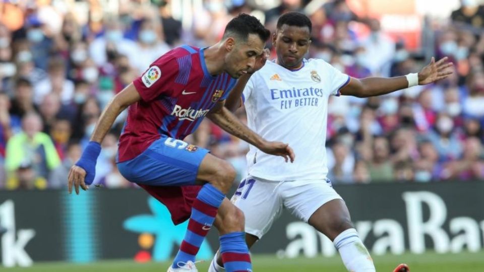 Imagen del último clásico español didputado en el Nou Camp. Foto:EFE