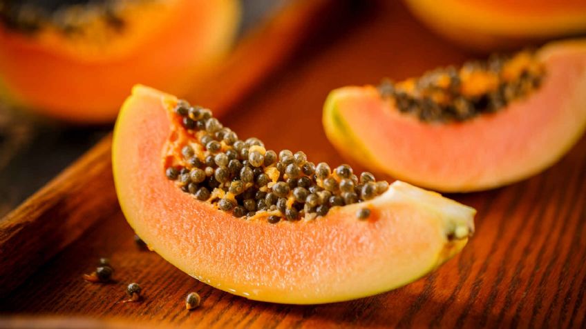 Mejorar la digestión y desintoxicar; estos son todos los beneficios de comer papaya