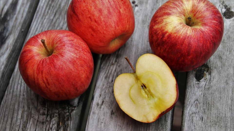 Protege tu piel del frío con esta mascarilla de manzana y miel. (Foto: Pixabay)