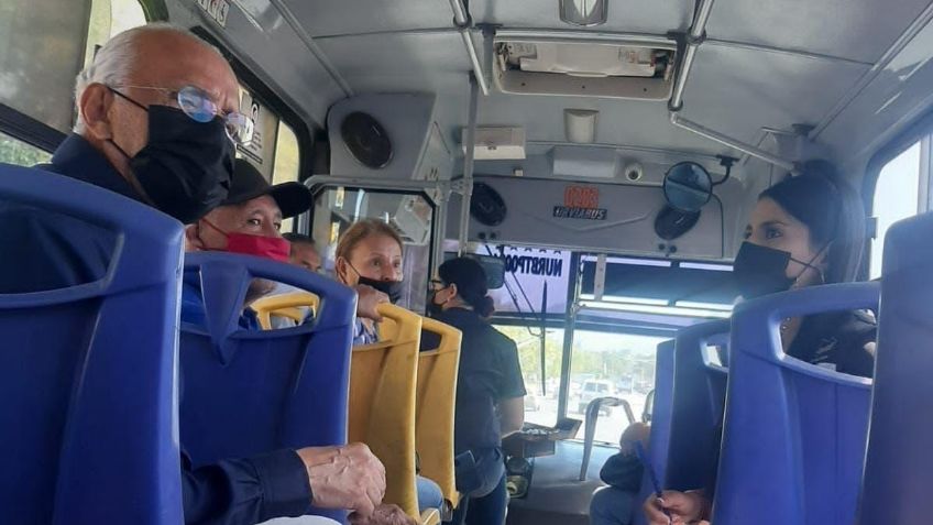 Gobernador de Nayarit viaja en camión de transporte público para supervisar medidas anticovid