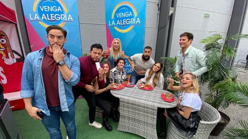 Imagen del elenco del programa 'Venga la Alegría Fin de semana'. Foto: Especial