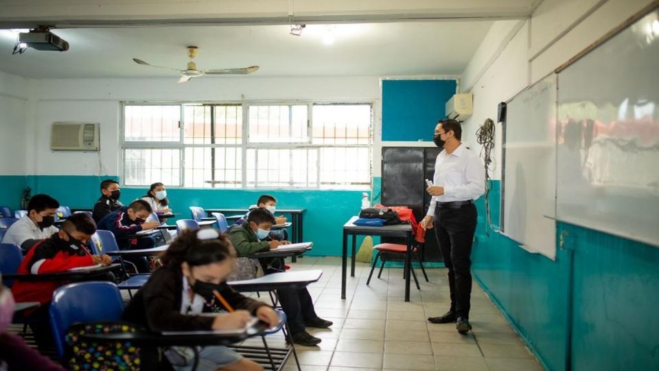 Las clases se seguirán impartiendo a distancia en preescolar, primaria y secundaria a fin de proteger a los alumnos, docentes y padres de familia. Foto: Especial