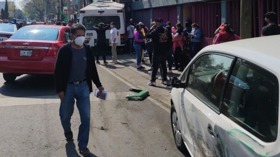 el hombre chocó durante el traslado de su hija al hospital