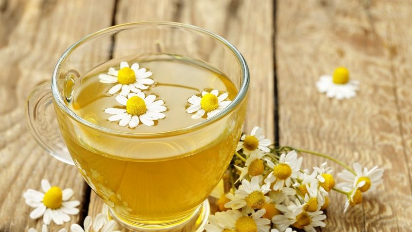 Té de manzanilla: 4 beneficios de esta bebida natural para cuidar tu salud