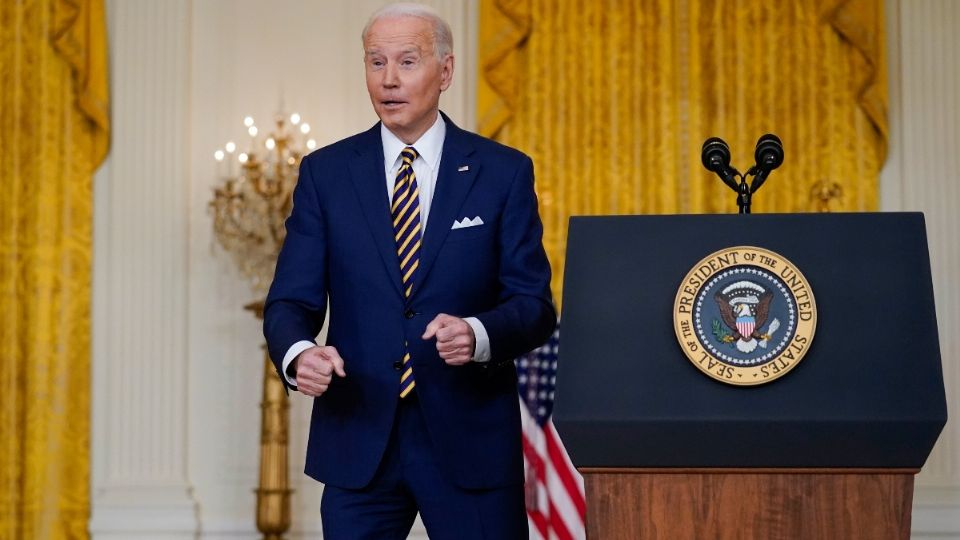 REPORTE. Presidente bromeó sobre hacer flexiones durante conferencia de prensa. Foto: AP