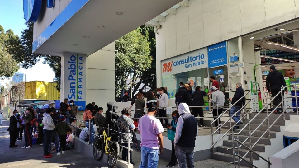 El alto nivel de contagios en el país lleva a que más personas se hagan la prueba. (Foto: Yadín Xolalpa)
