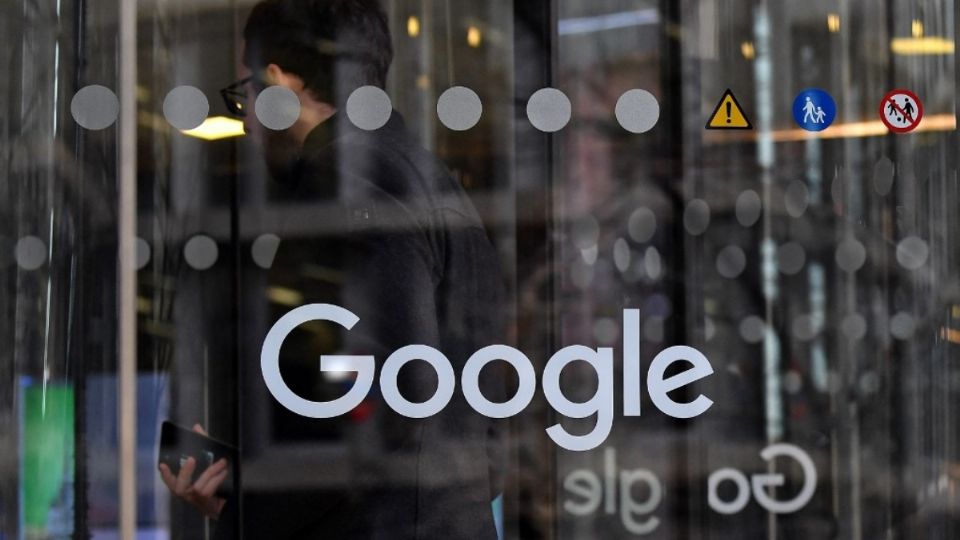 La demanda afirma que Google viola la privacidad de los usuarios sin importa las configuraciones que elijan. Foto: AFP