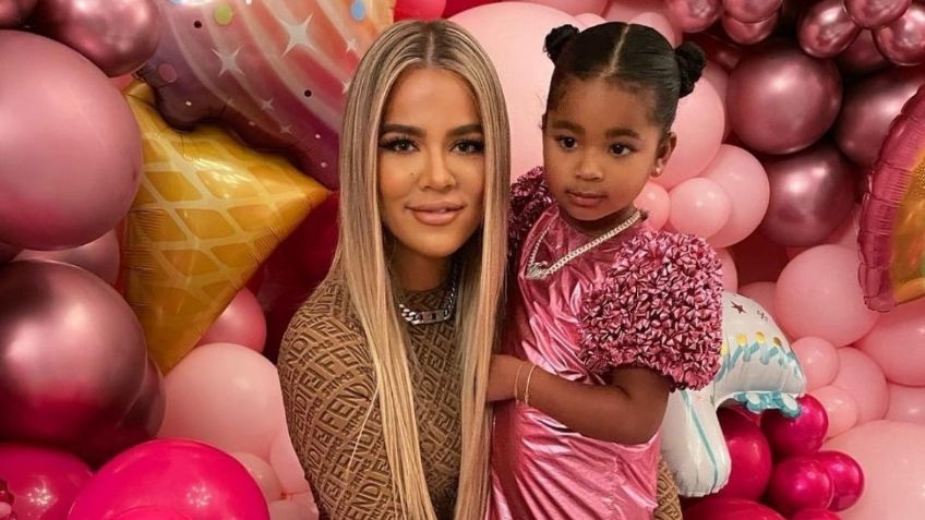 Kardashian: Khloé muestra tiernas fotos de su hija; es toda una artista del maquillaje