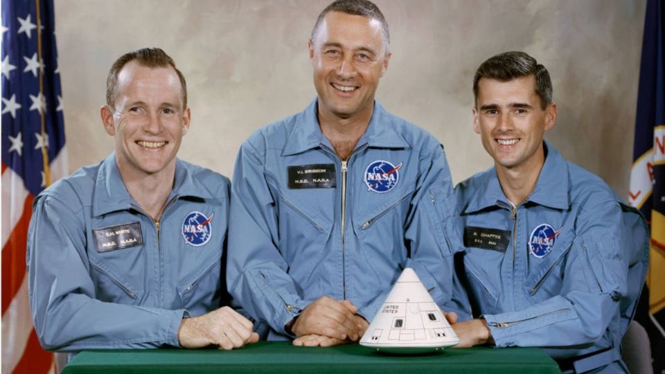 Edward White, Roger Chaffe y Virgil Ivan Grissom, eran los tres astronautas de la primera misión de la NASA. (Foto: NASA)