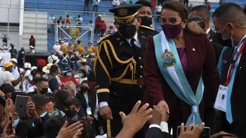 Xiomara Castro asume presidencia de Honduras: un país golpeado por la pobreza, la corrupción y el narco, pero optimista