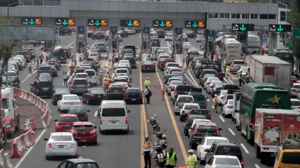 En la iniciativa que ya fue turnada a comisiones para su análisis busca reformar el artículo 19 de la Ley de Caminos, Puentes y Autotransporte Federal y el artículo 9 de la Ley de la Guardia Nacional.. FOTO: ESPECIAL