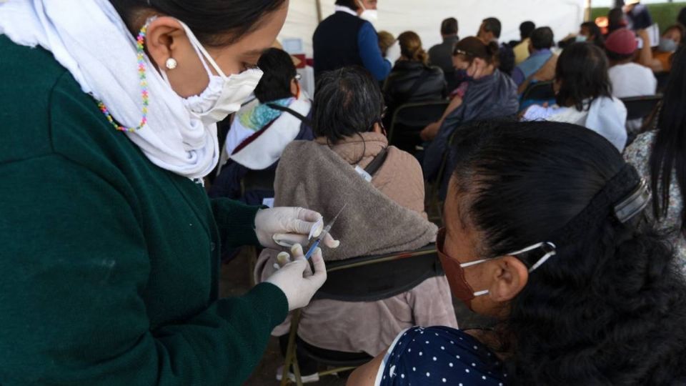 La CDMX rompió un récord en ocho días de aplicación de la vacuna contra el coronavirus. Foto: Cuartoscuro